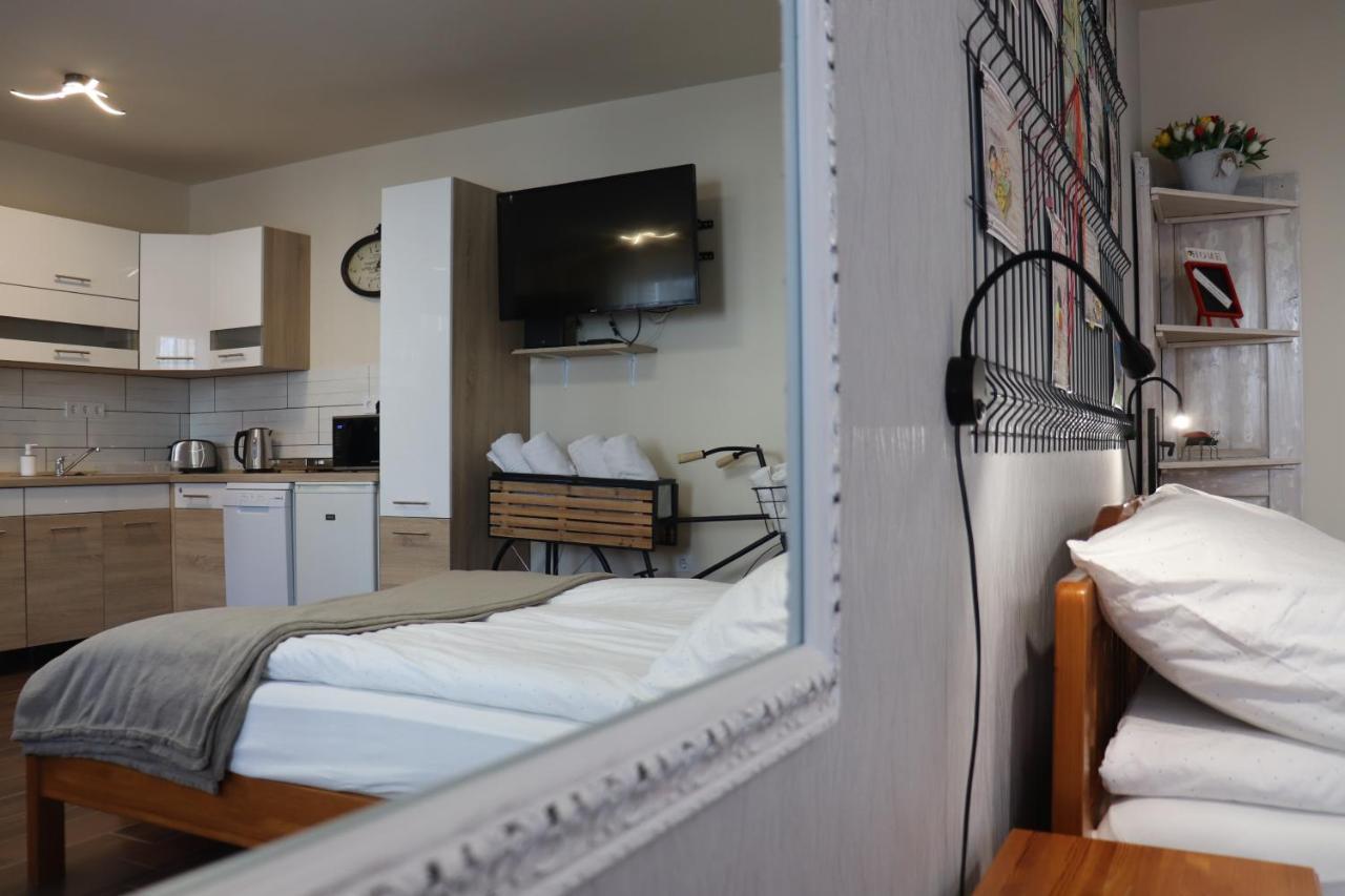 Bee You Apartman ハイデゥソボスロー エクステリア 写真